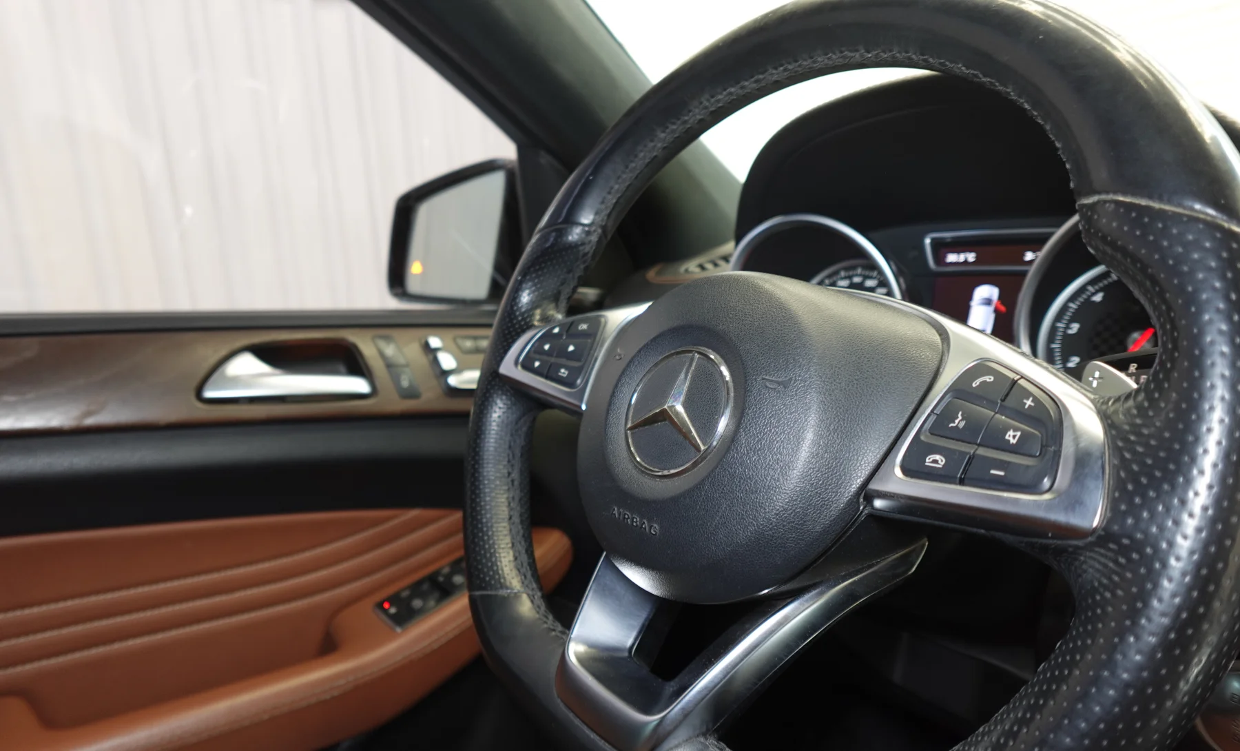 Mercedes-Benz GLE43 AMG Base 2018 — interior 2 de 10