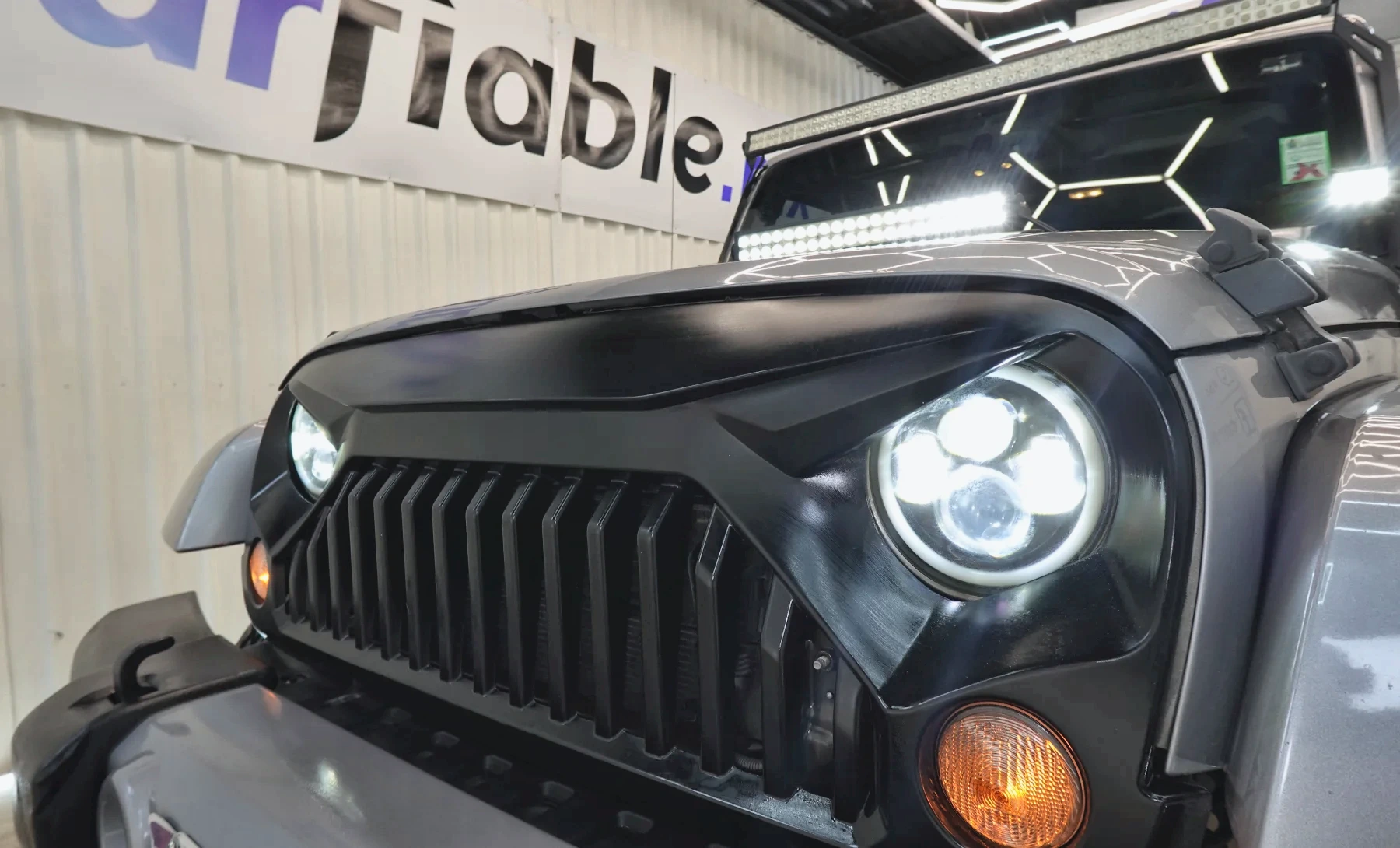 Jeep Wrangler Unlimited Sahara 2014 — exterior 7 de 10