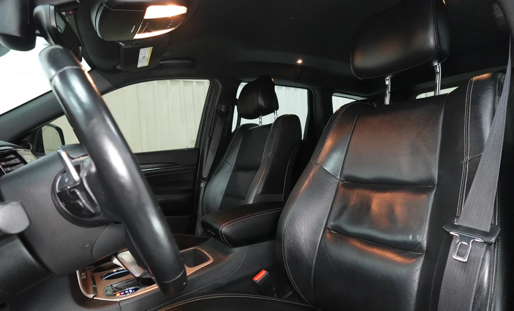 Jeep Grand Cherokee Blindada 2017 — interior 2 de 4