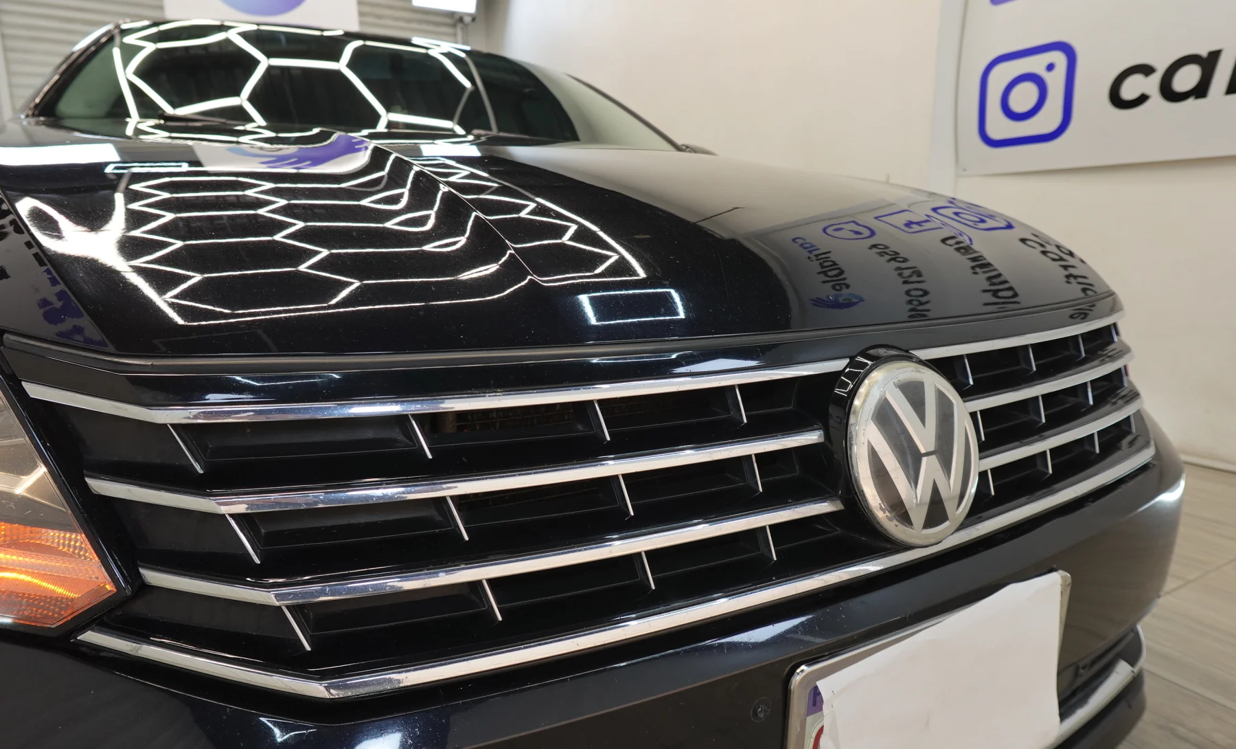 Volkswagen Passat SE R-Line 2019 — exterior 6 de 10
