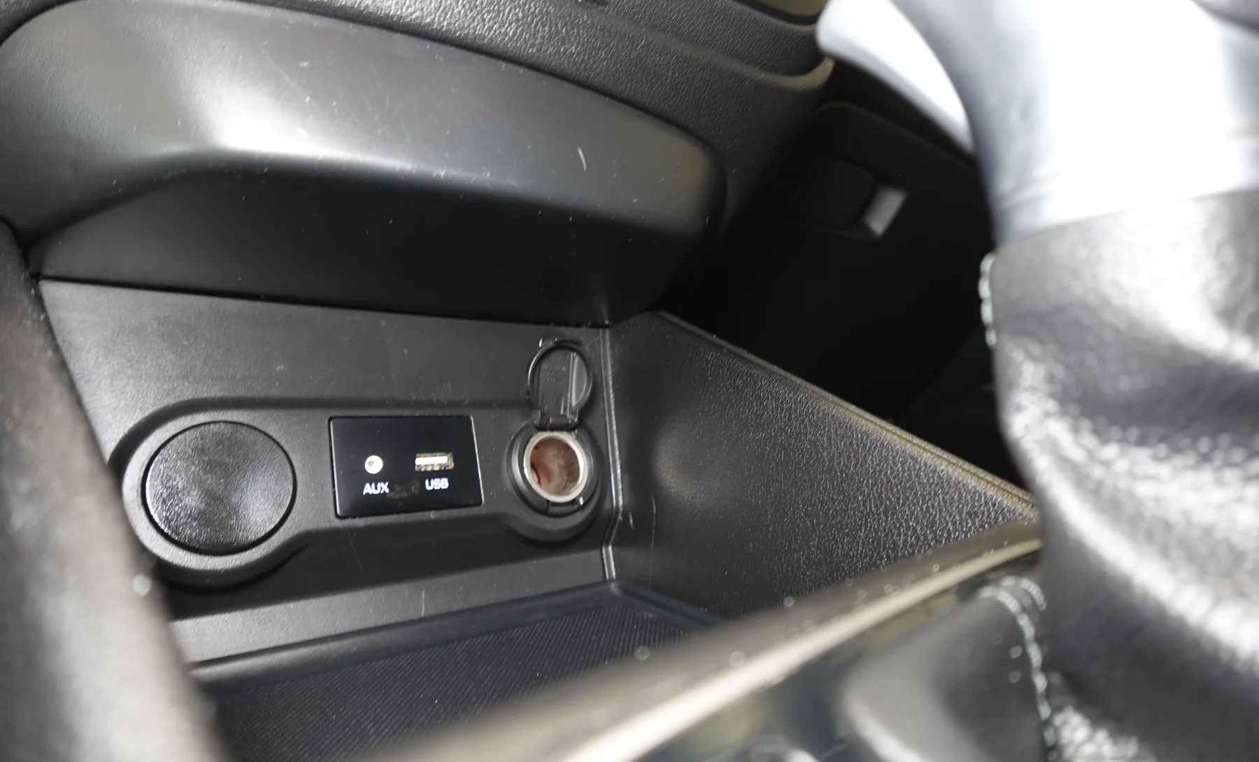 Hyundai Accent GL Mid 2019 — interior 10 de 10