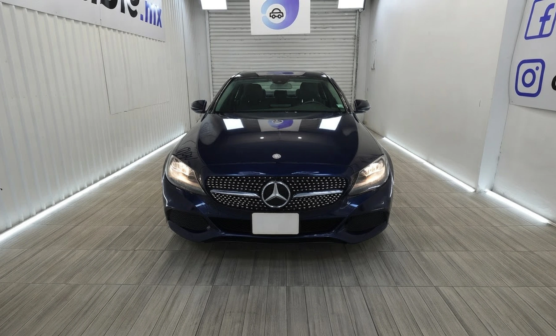 Mercedes-Benz C180 Base 2017 — exterior 2 de 10