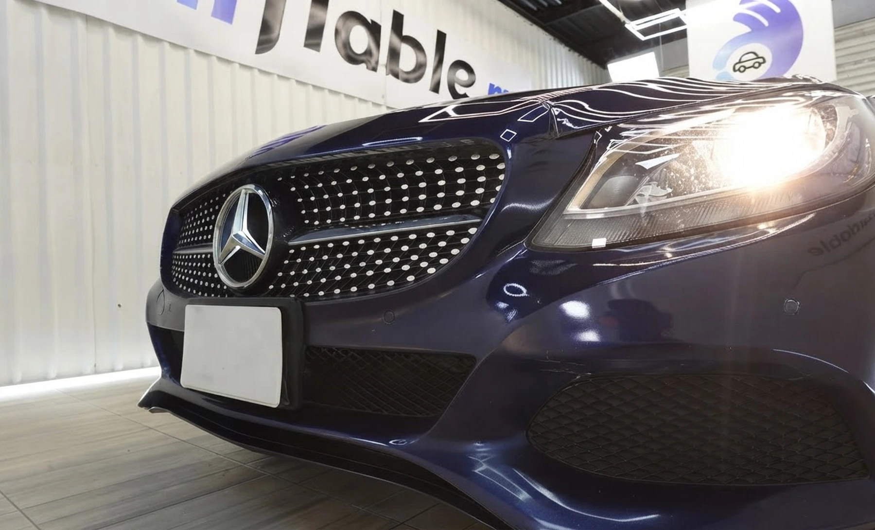 Mercedes-Benz C180 Base 2017 — exterior 9 de 10