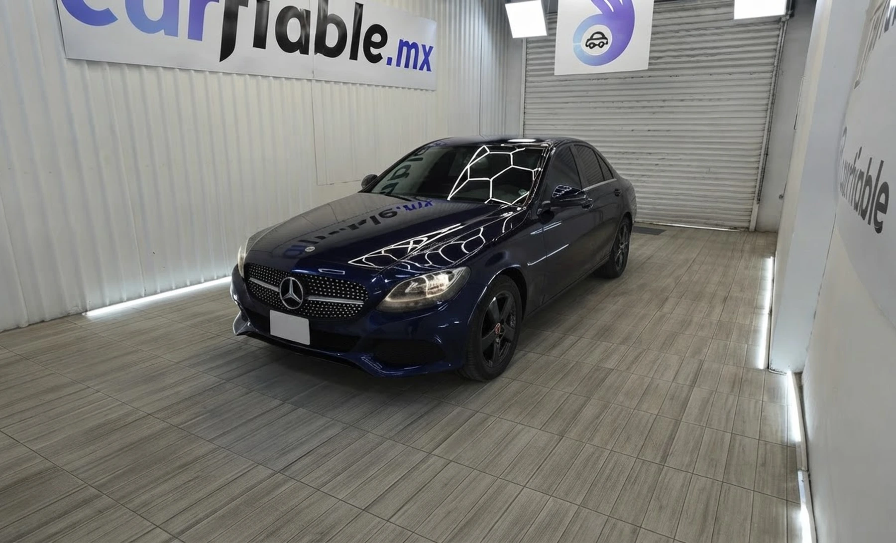 Mercedes-Benz C180 Base 2017 — exterior 1 de 10