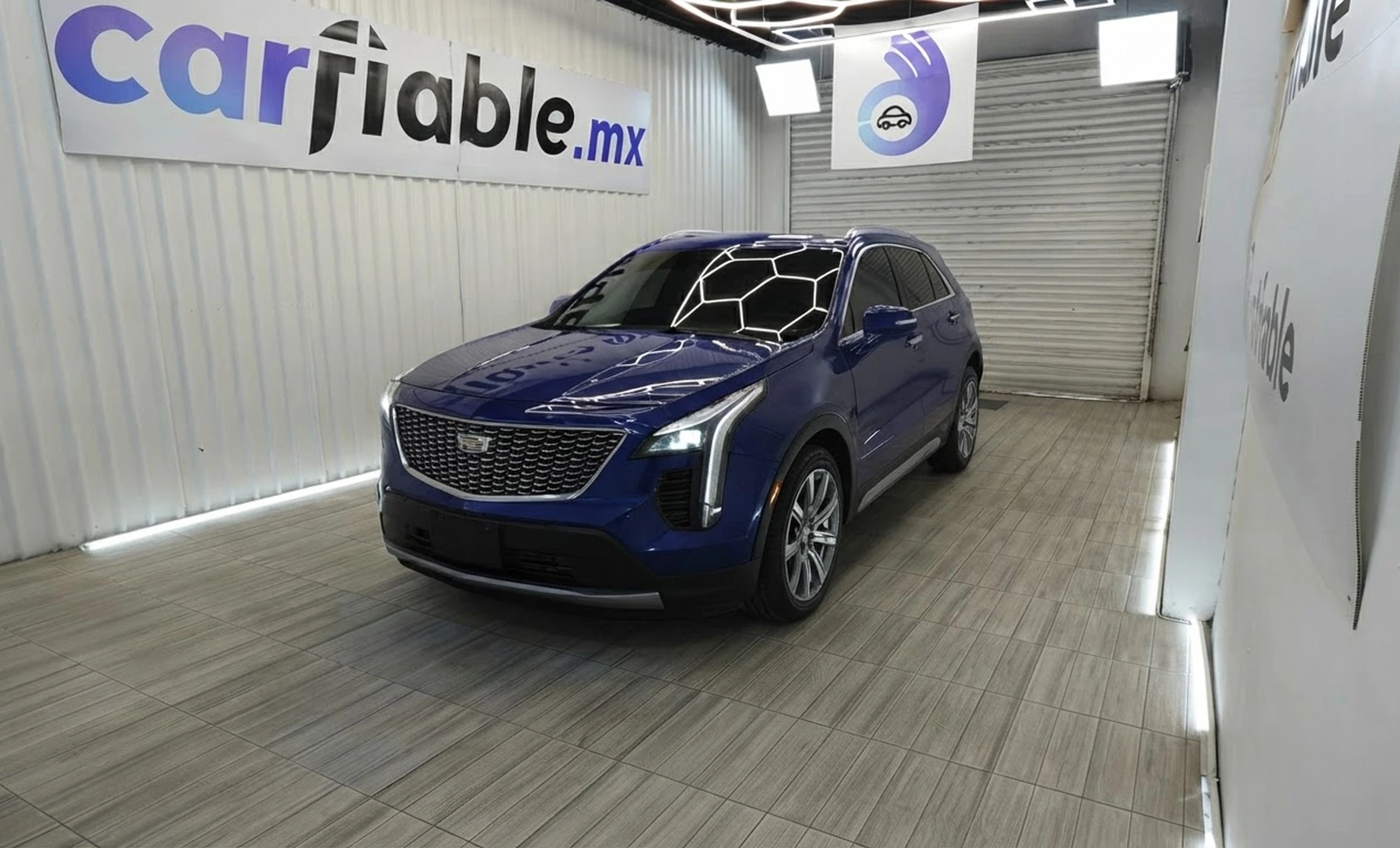 Cadillac XT4 Premium Luxury 2021 — exterior 1 de 10