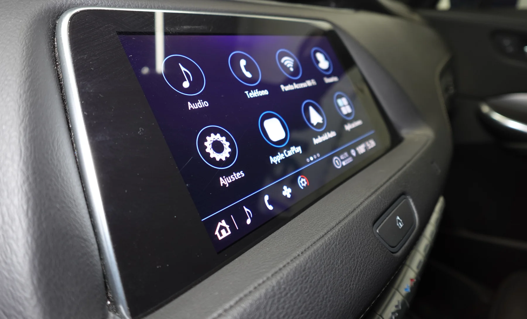 Cadillac XT4 Premium Luxury 2021 — interior 3 de 10