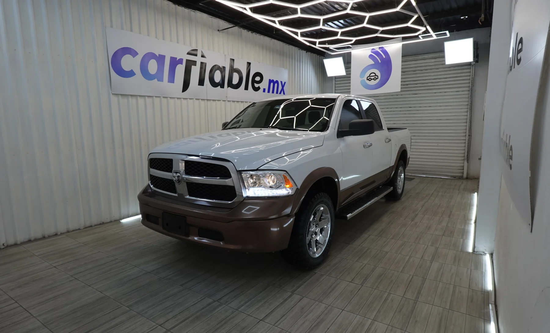 RAM 2500 SLT 2018 — exterior 1 de 10
