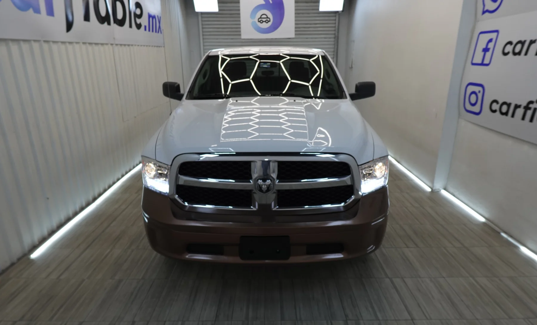 RAM 2500 SLT 2018 — exterior 2 de 10