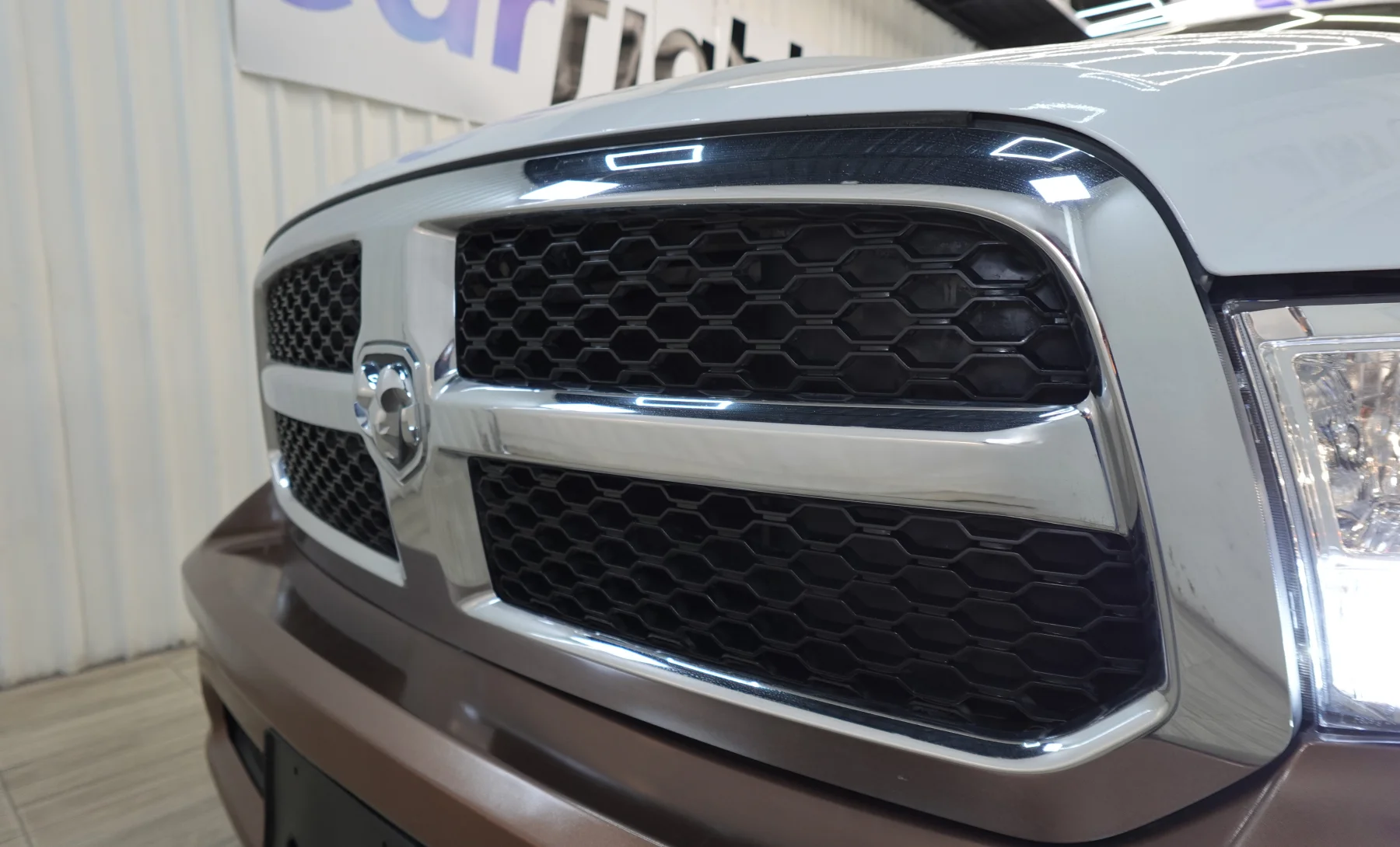 RAM 2500 SLT 2018 — exterior 7 de 10