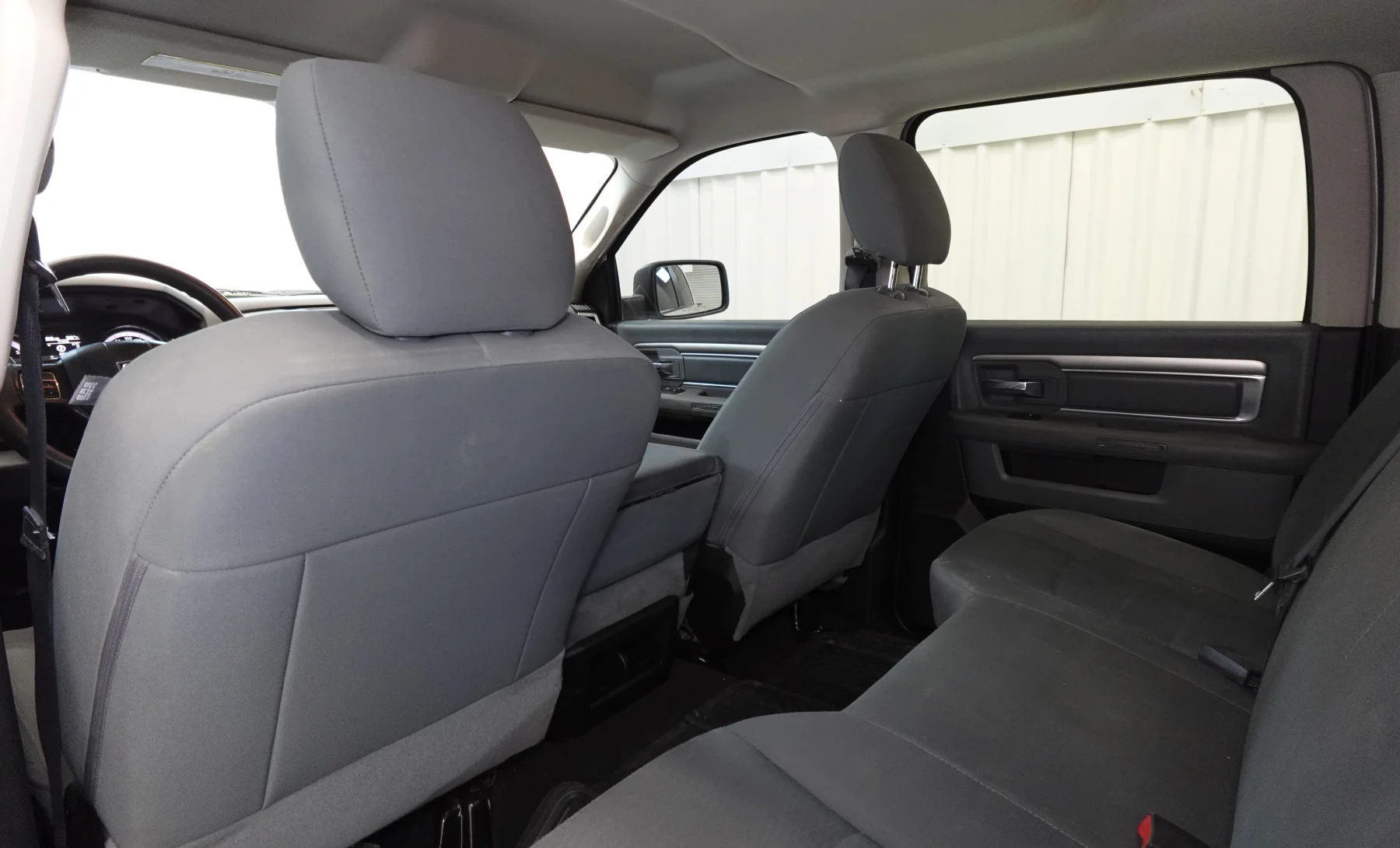 RAM 2500 SLT 2018 — interior 4 de 10