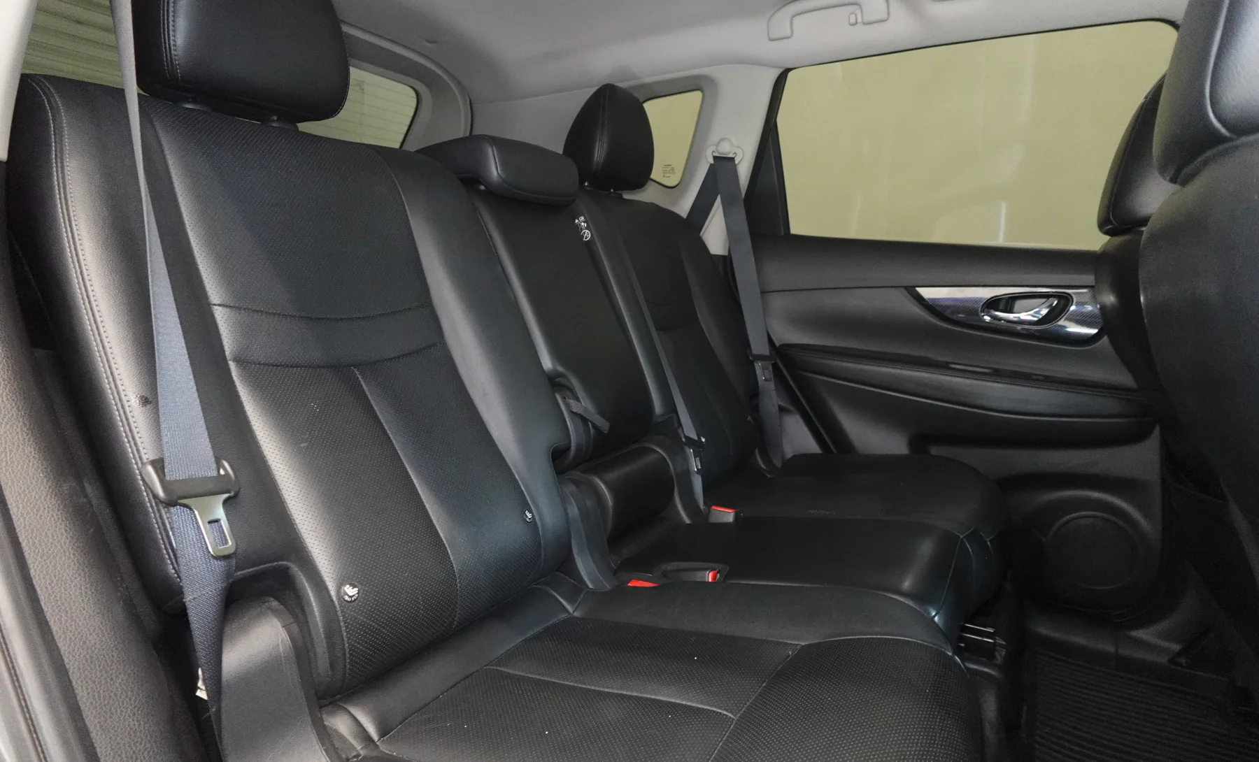 Nissan X-Trail Advance 2021 — interior 4 de 10