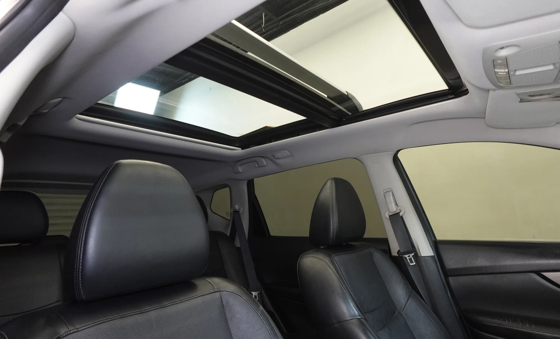 Nissan X-Trail Advance 2021 — interior 9 de 10