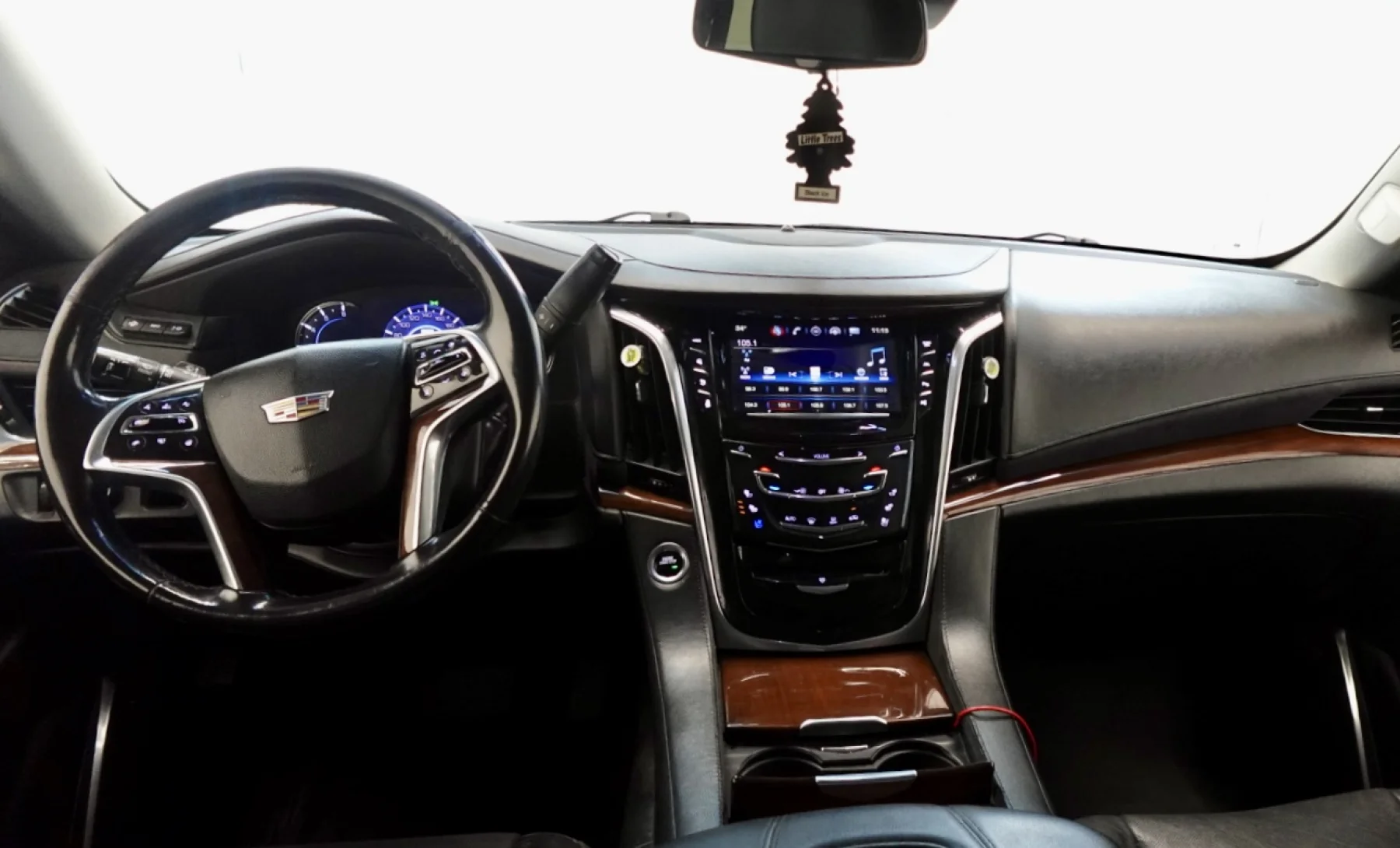 Cadillac Escalade Luxury 2018 — interior 6 de 7