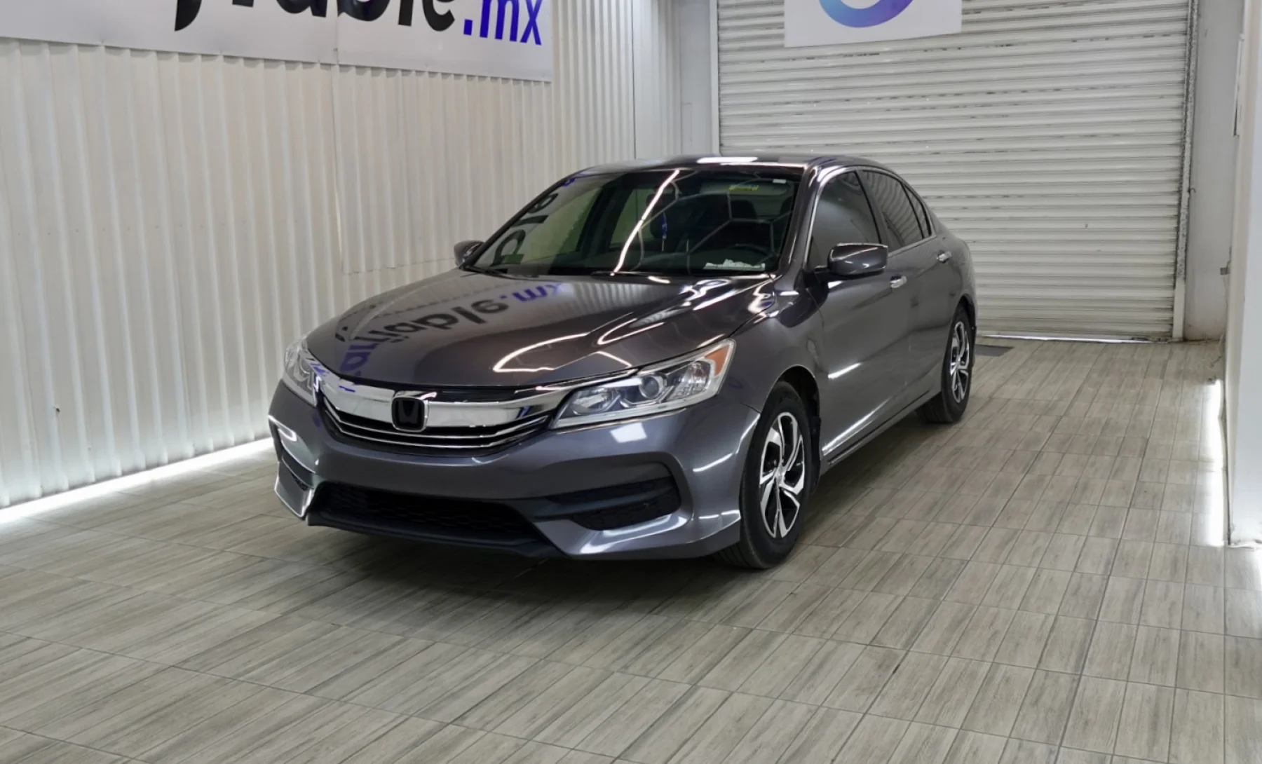 Honda Accord LX 2017 — exterior 1 de 9