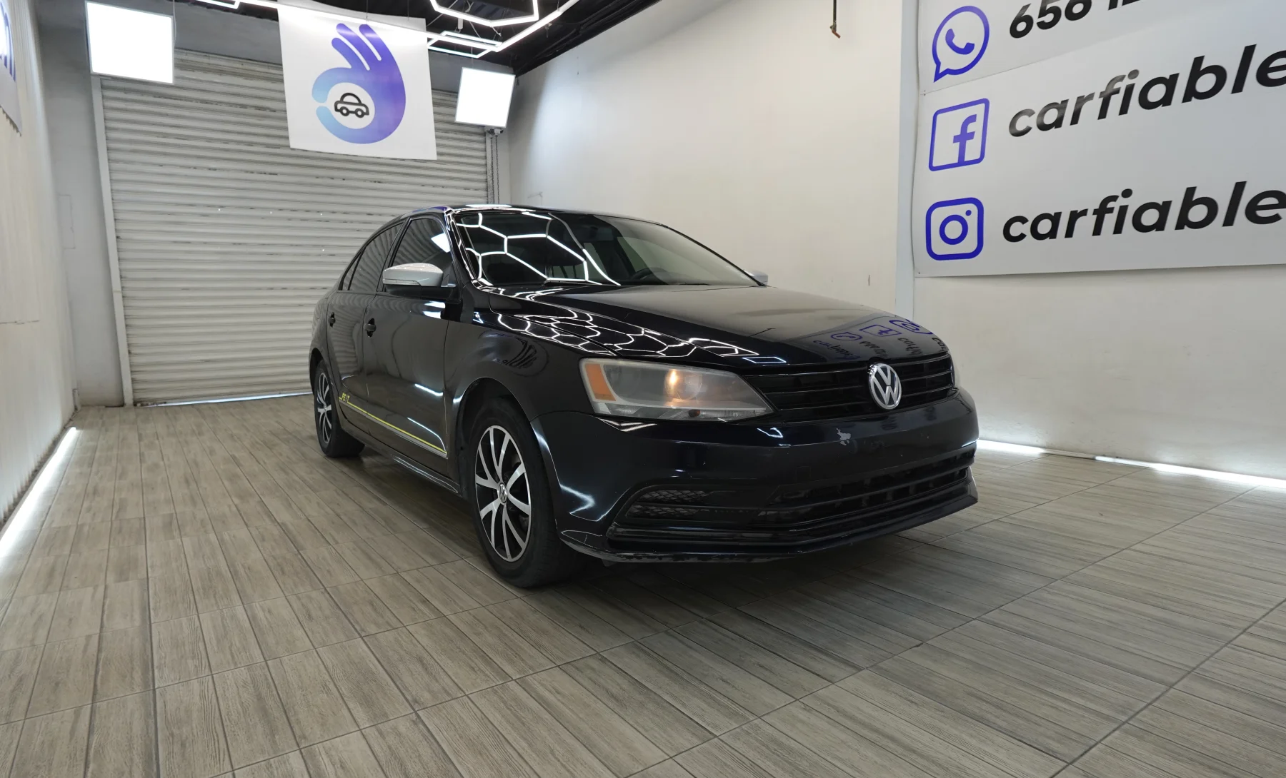 Volkswagen Jetta Base 2017 — exterior 3 de 7