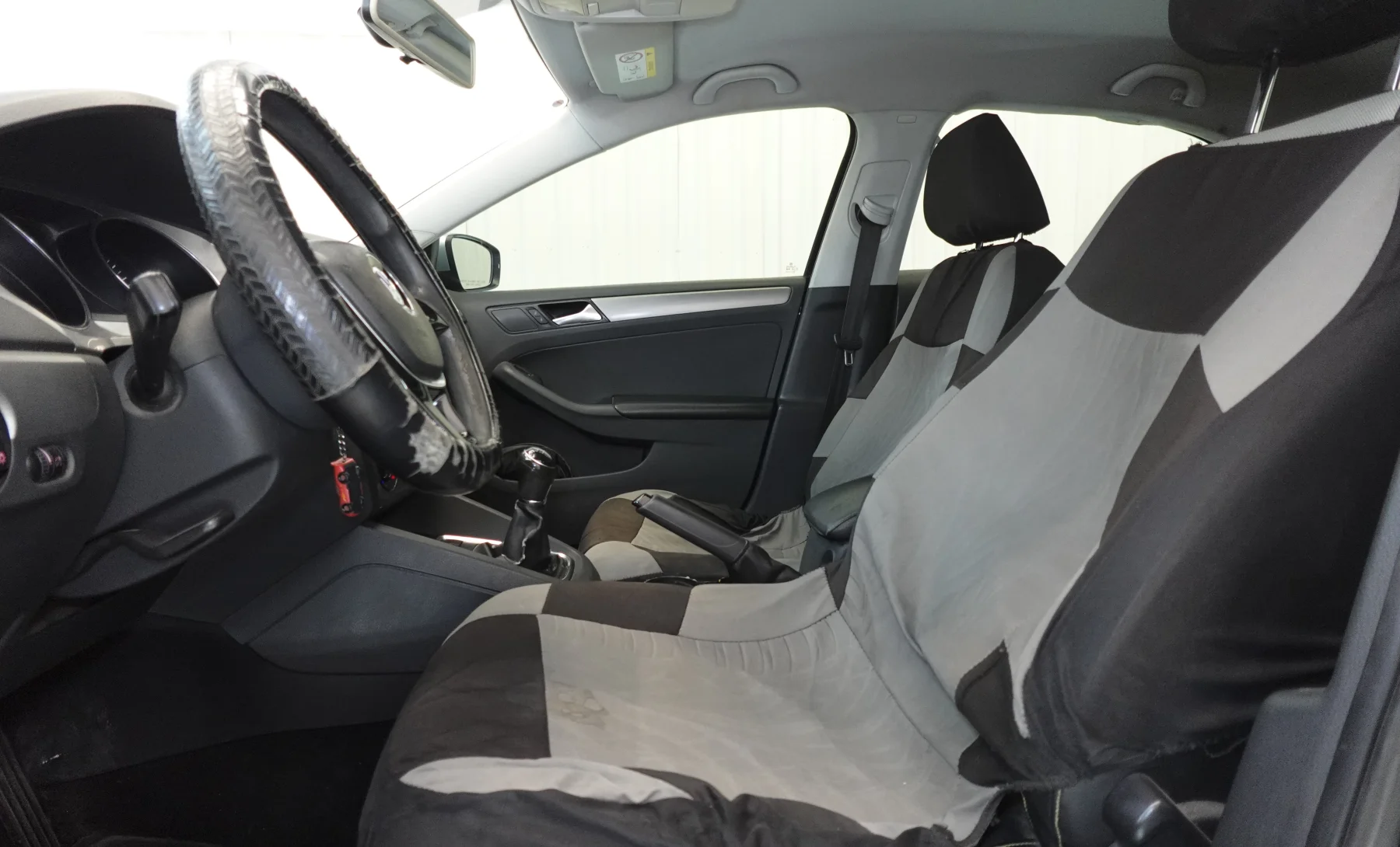 Volkswagen Jetta Base 2017 — interior 1 de 6