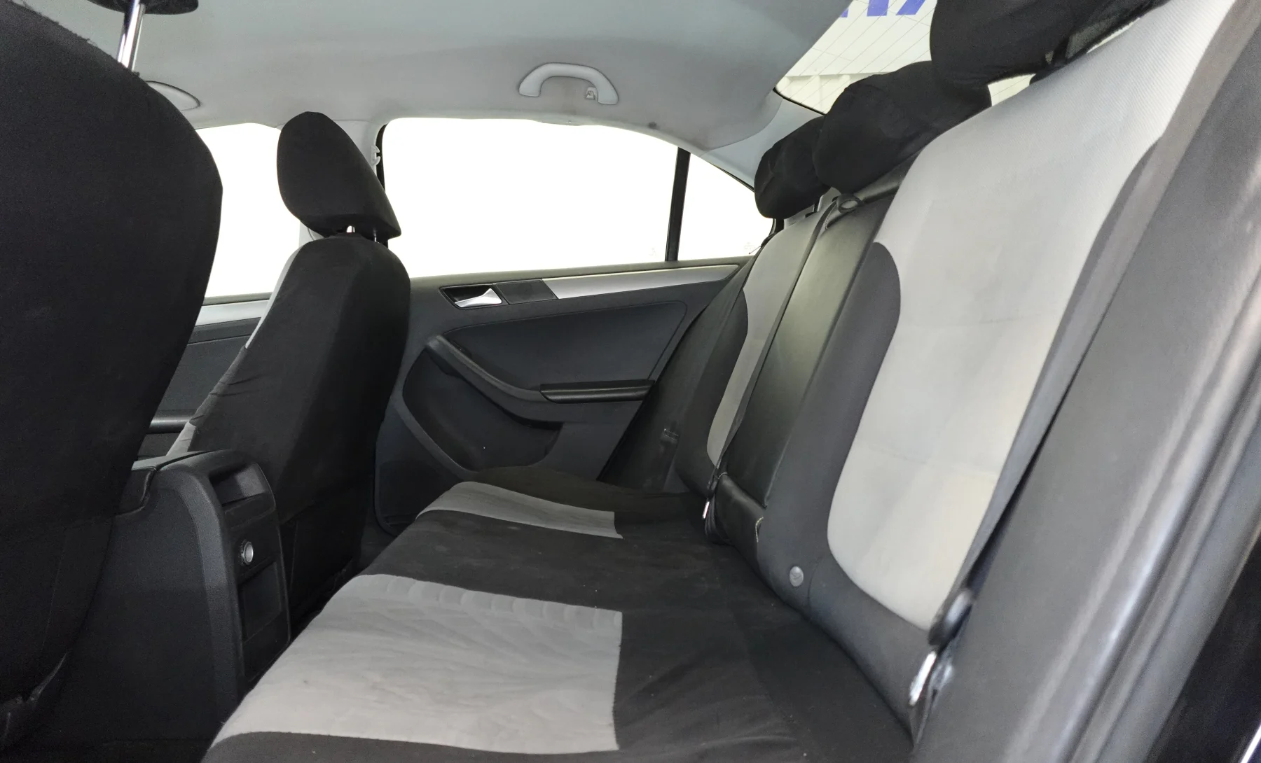 Volkswagen Jetta Base 2017 — interior 2 de 6
