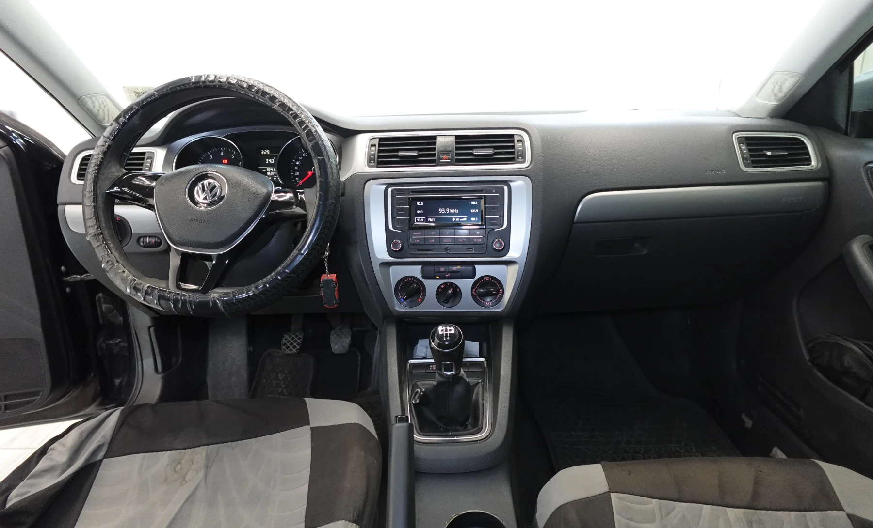 Volkswagen Jetta Base 2017 — interior 4 de 6