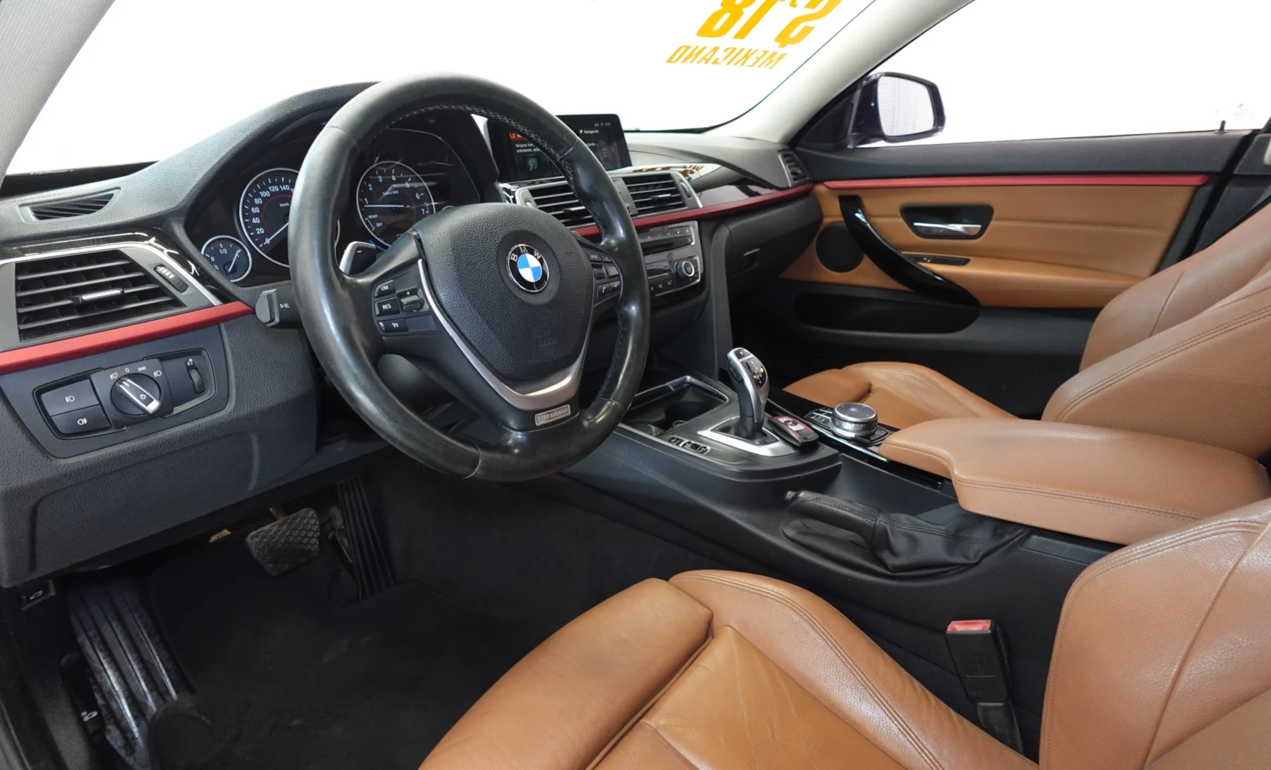 BMW 430i Gran Coupe Sport Line 2018 — interior 1 de 9