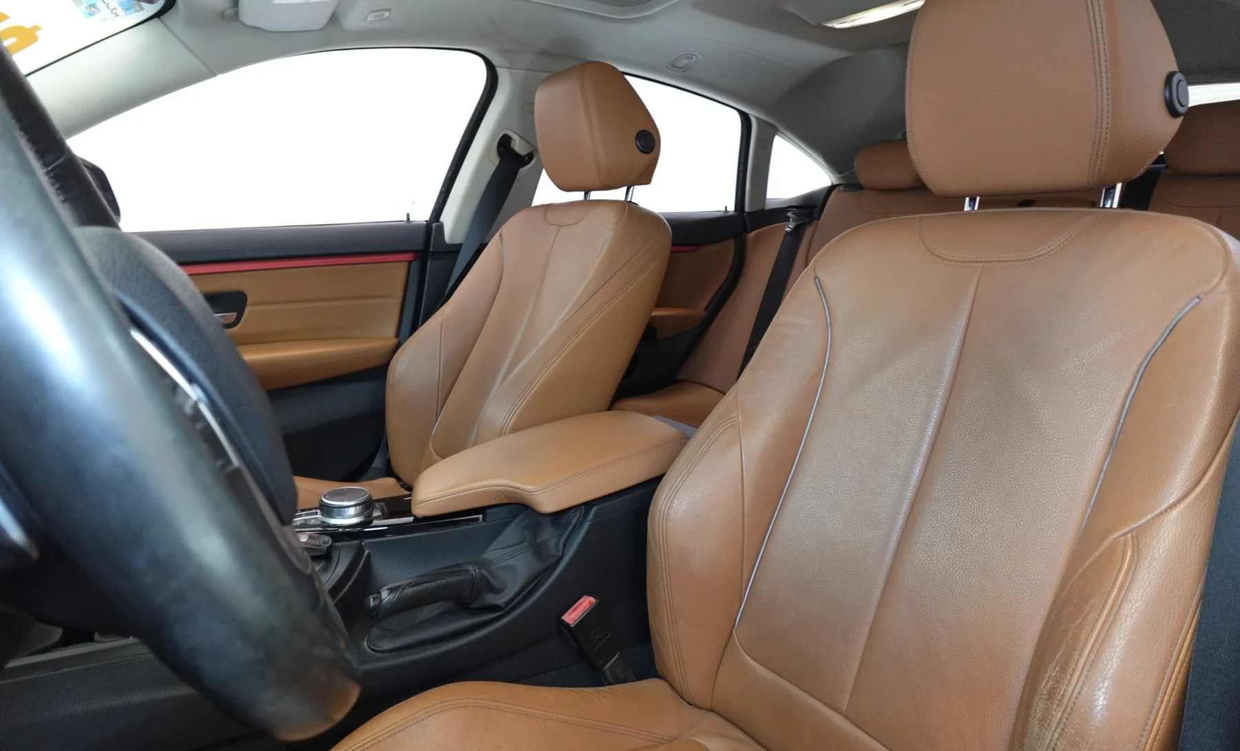 BMW 430i Gran Coupe Sport Line 2018 — interior 2 de 9