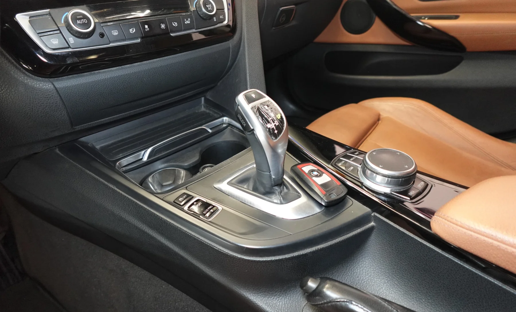 BMW 430i Gran Coupe Sport Line 2018 — interior 3 de 9