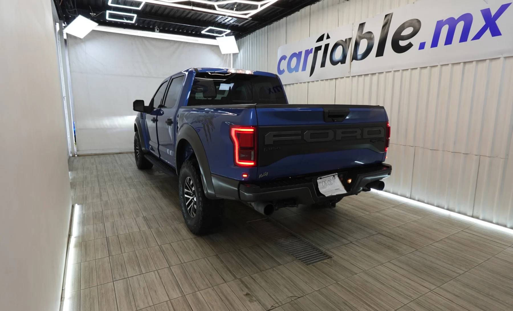 Ford F-150 Raptor 2019 — exterior 6 de 10