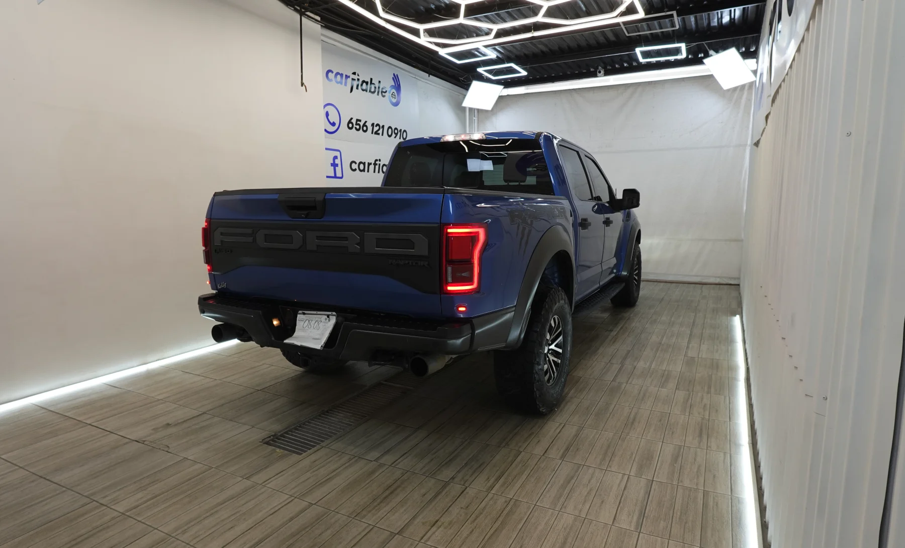 Ford F-150 Raptor 2019 — exterior 4 de 10