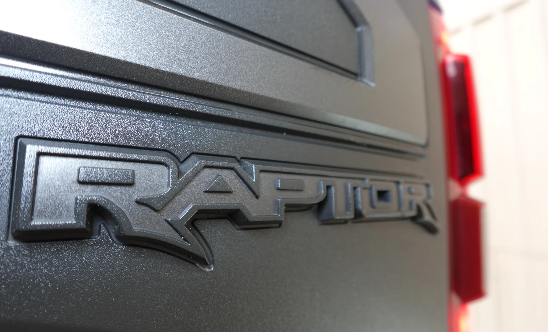 Ford F-150 Raptor 2019 — exterior 8 de 10