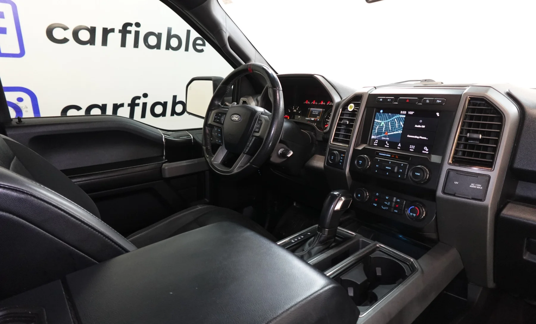 Ford F-150 Raptor 2019 — interior 1 de 8