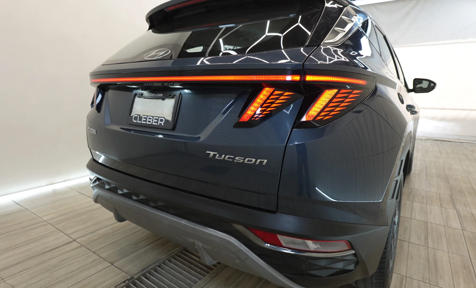 Hyundai Tucson GLS Premium 2023 — exterior 9 de 10