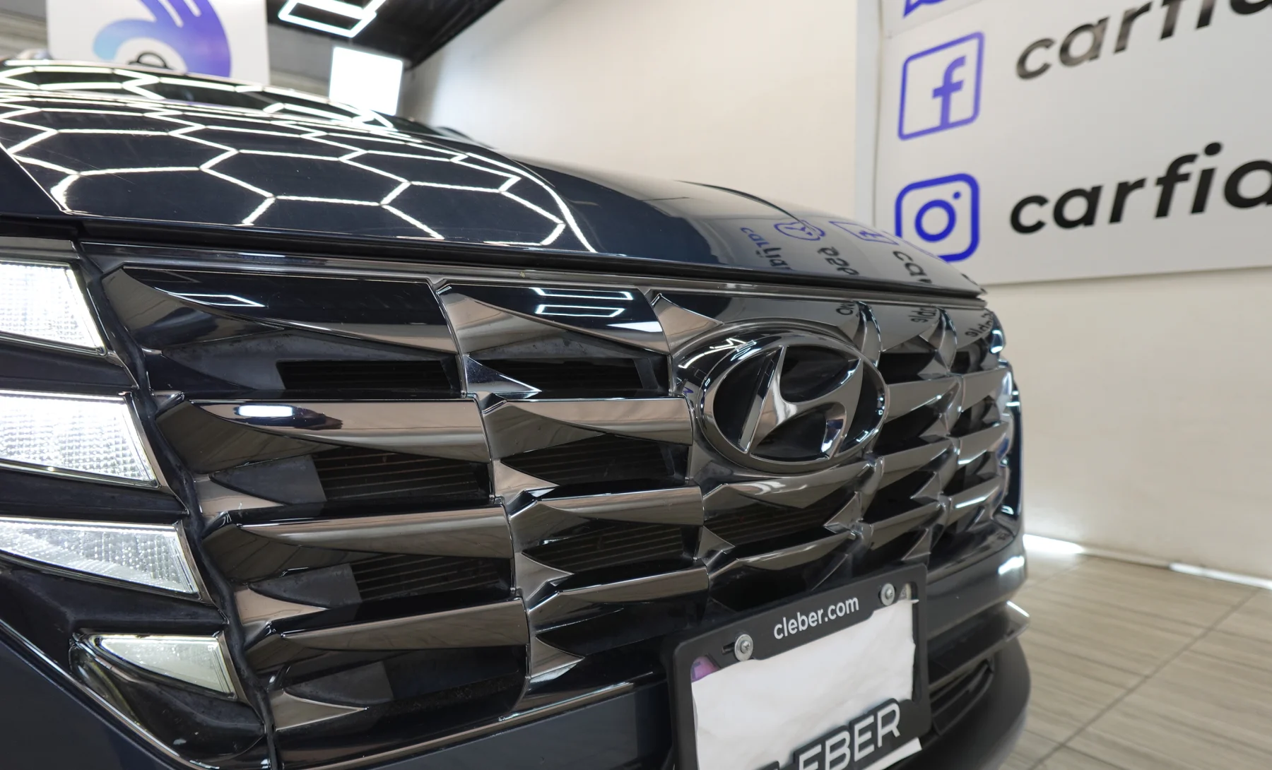 Hyundai Tucson GLS Premium 2023 — exterior 7 de 10