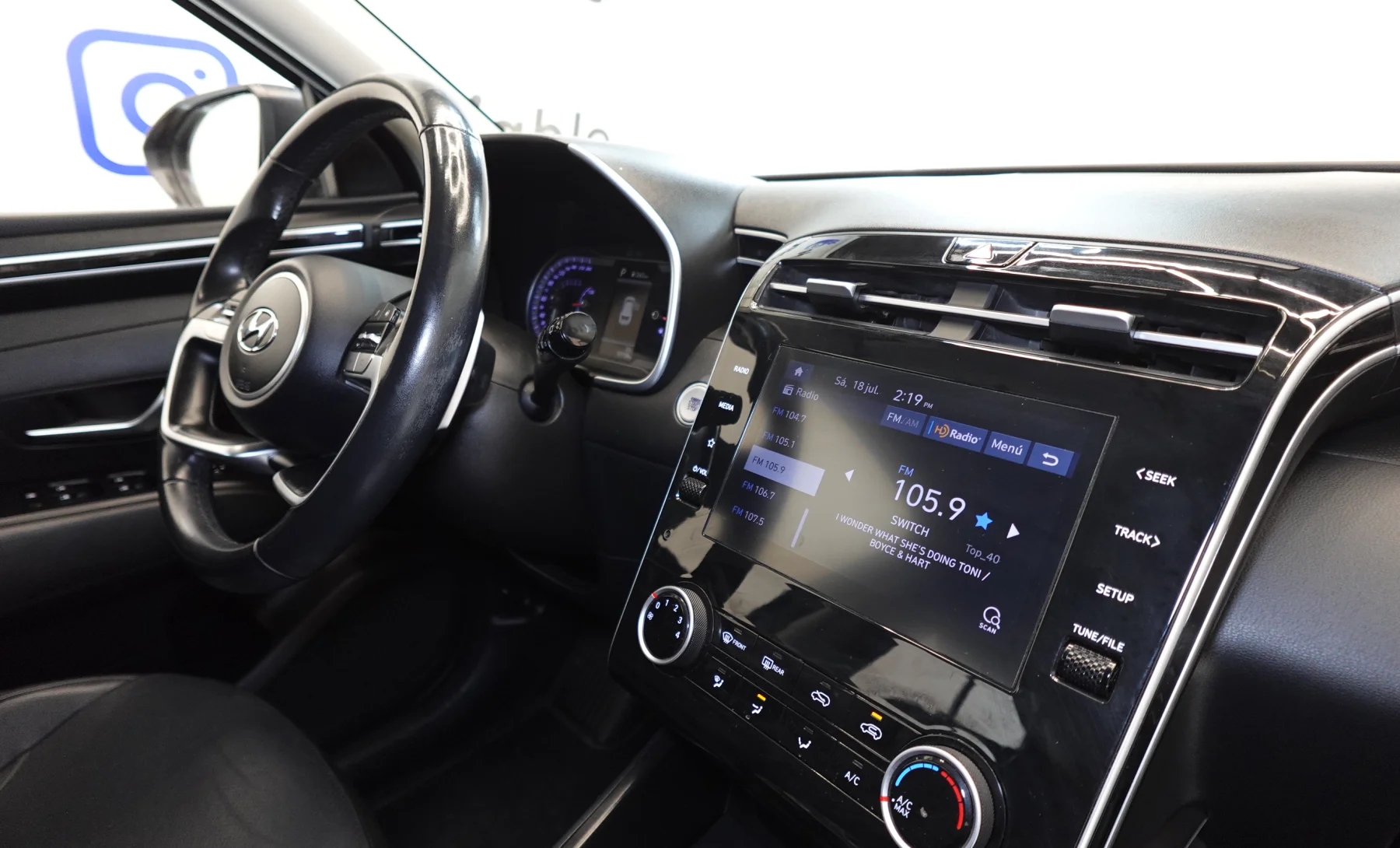 Hyundai Tucson GLS Premium 2023 — interior 8 de 10