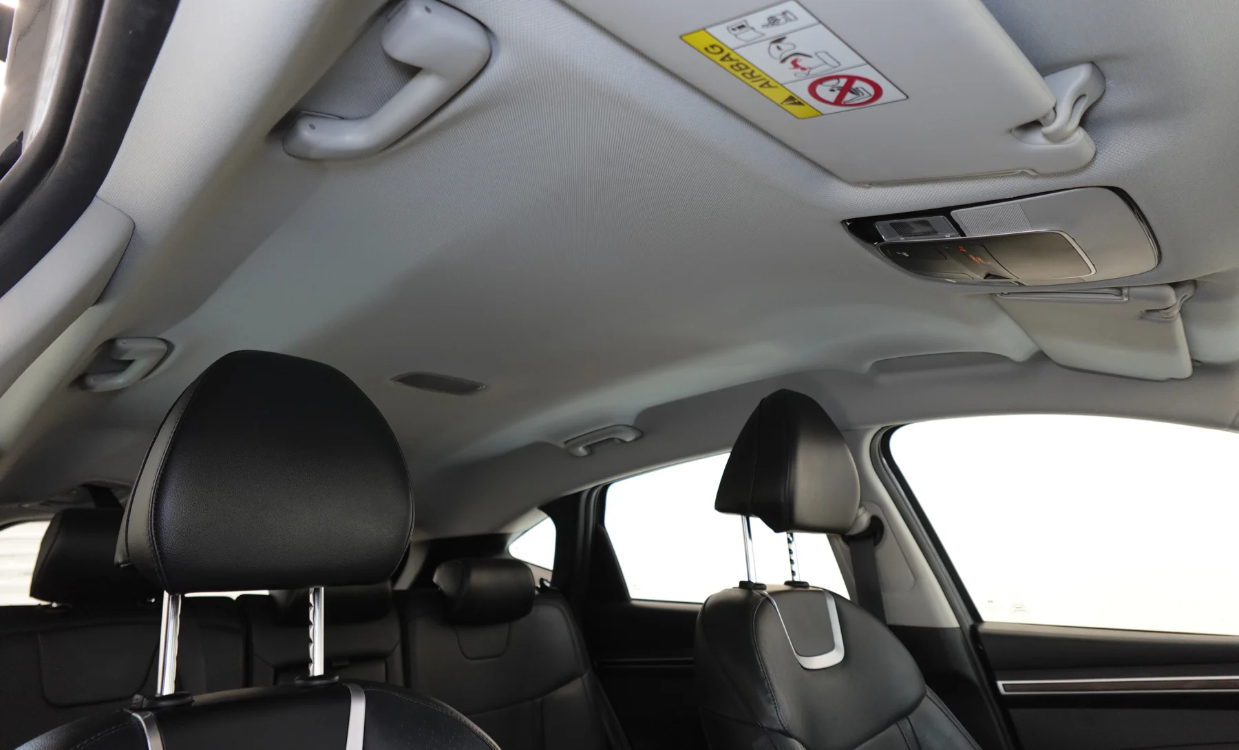 Hyundai Tucson GLS Premium 2023 — interior 9 de 10