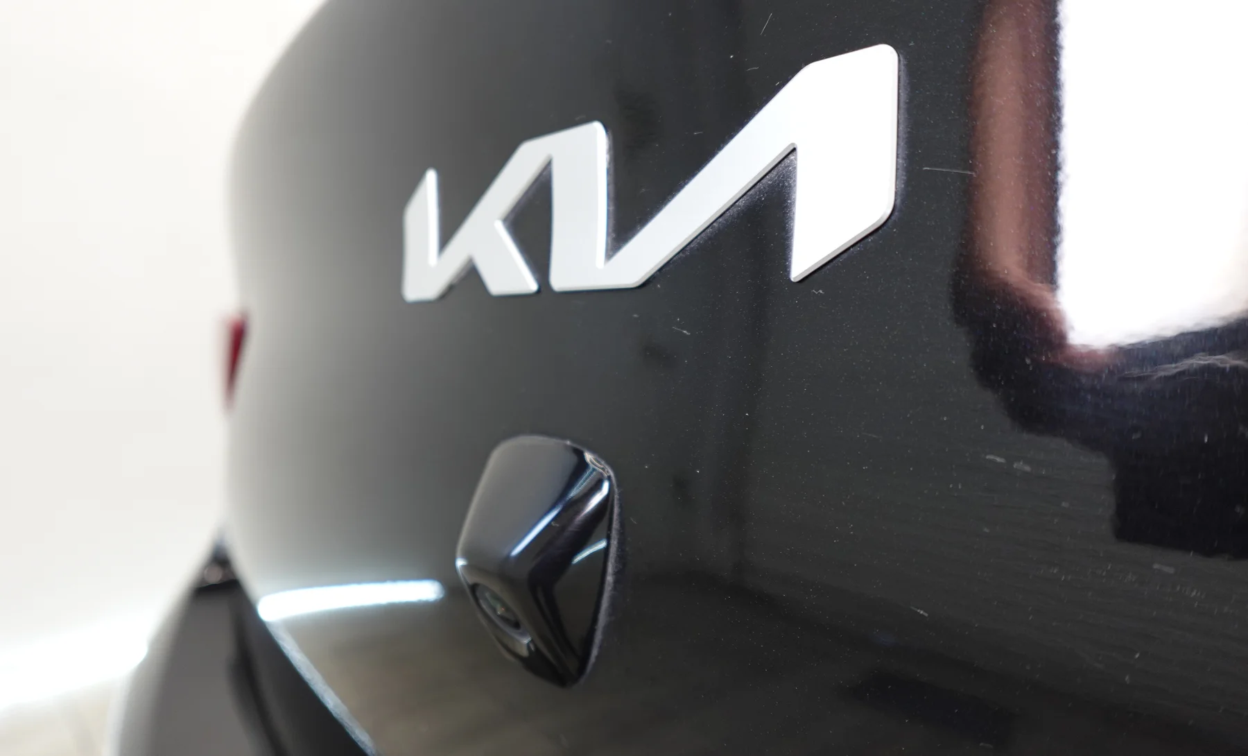 Kia Rio EX 2023 — exterior 8 de 9