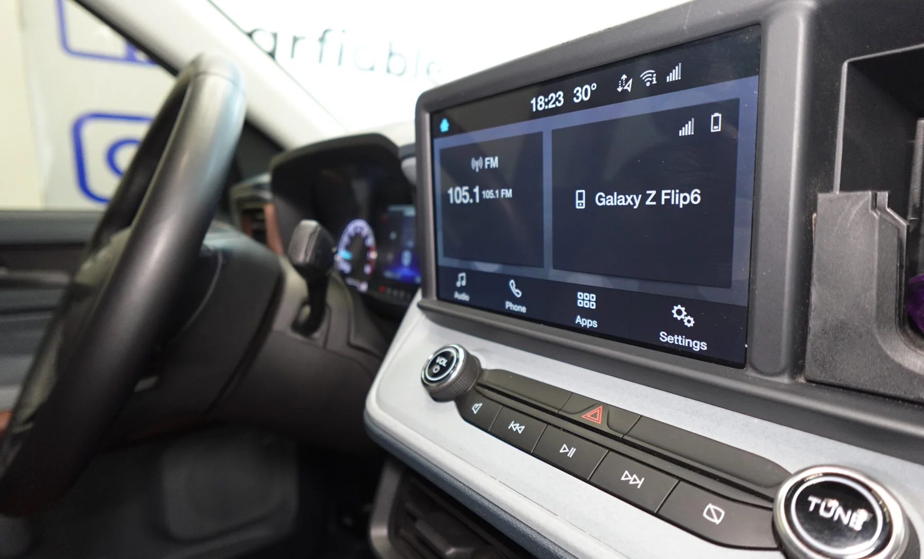 Ford Maverick Lariat 2024 — interior 5 de 10