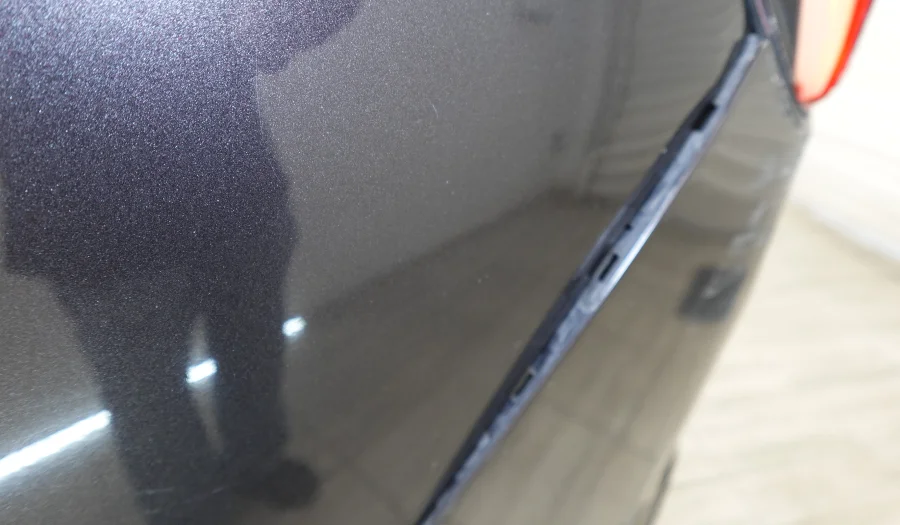 GMC Acadia SLE 2018 — imperfección 7 de 10