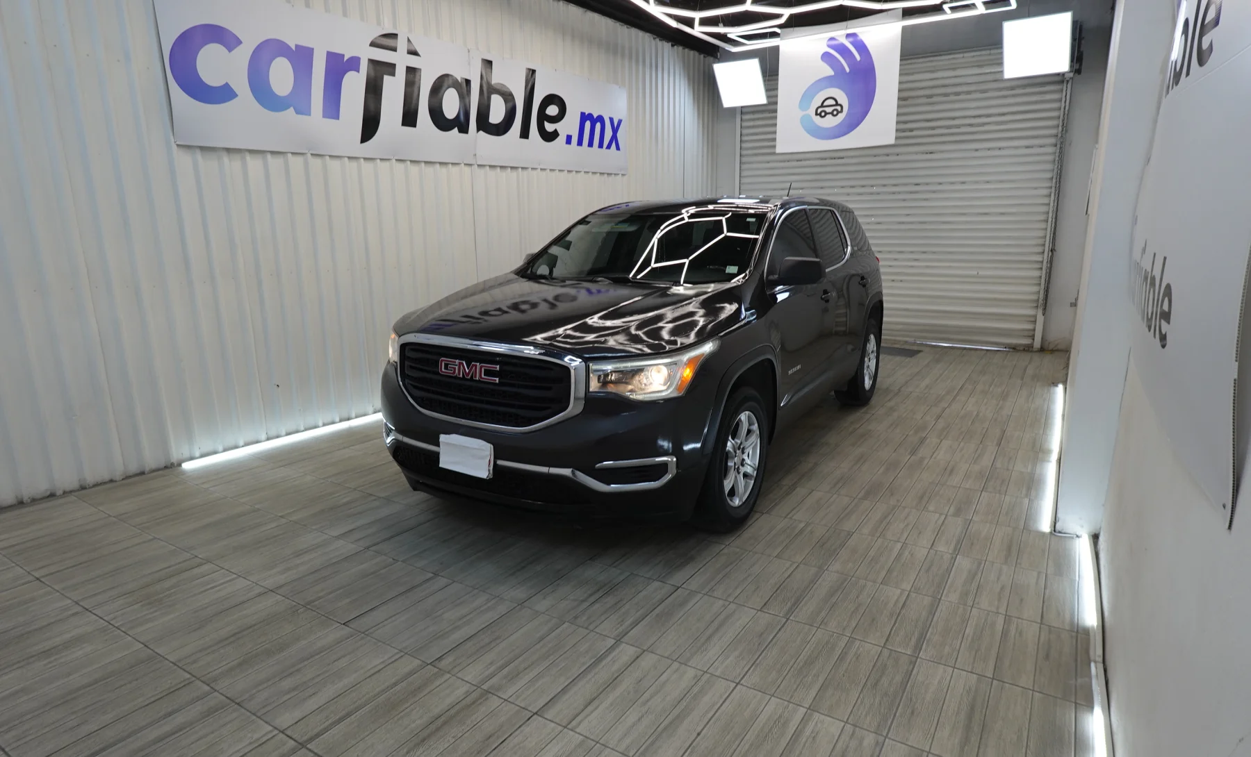 GMC Acadia SLE 2018 — exterior 1 de 10