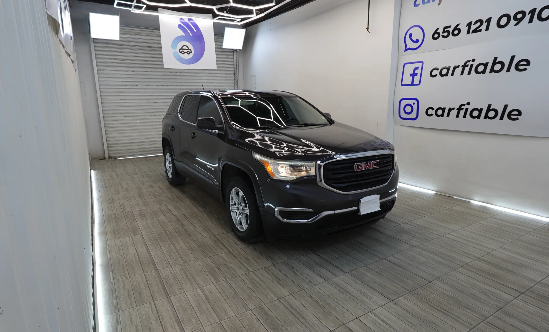 GMC Acadia SLE 2018 — exterior 3 de 10
