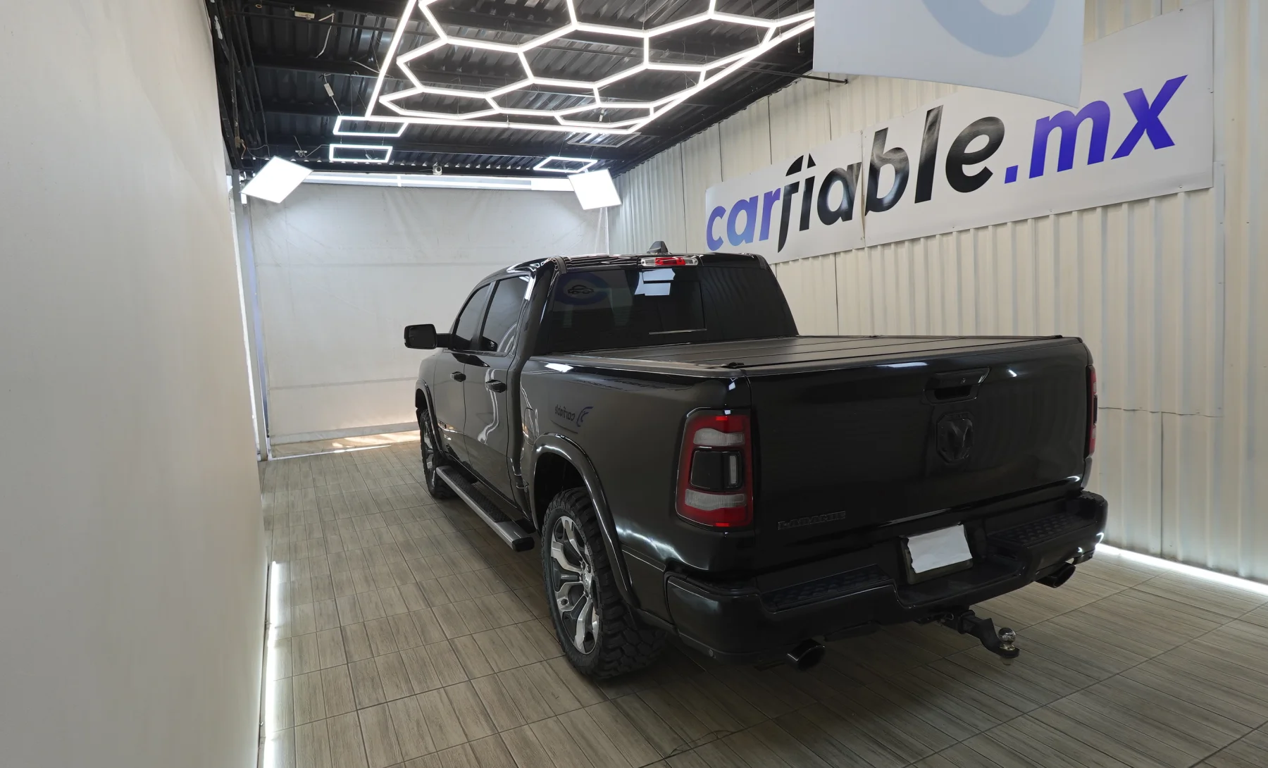 RAM 1500 Laramie 2019 — exterior 6 de 10