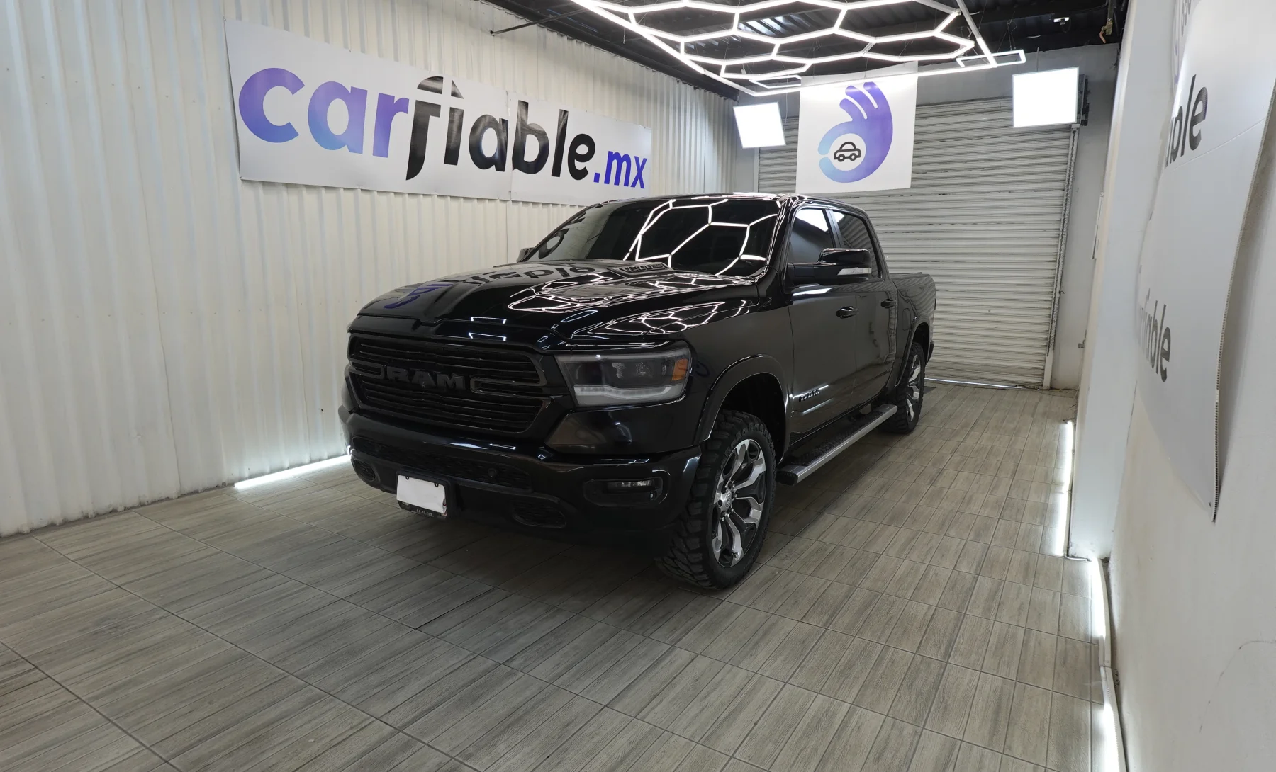 RAM 1500 Laramie 2019 — exterior 1 de 10