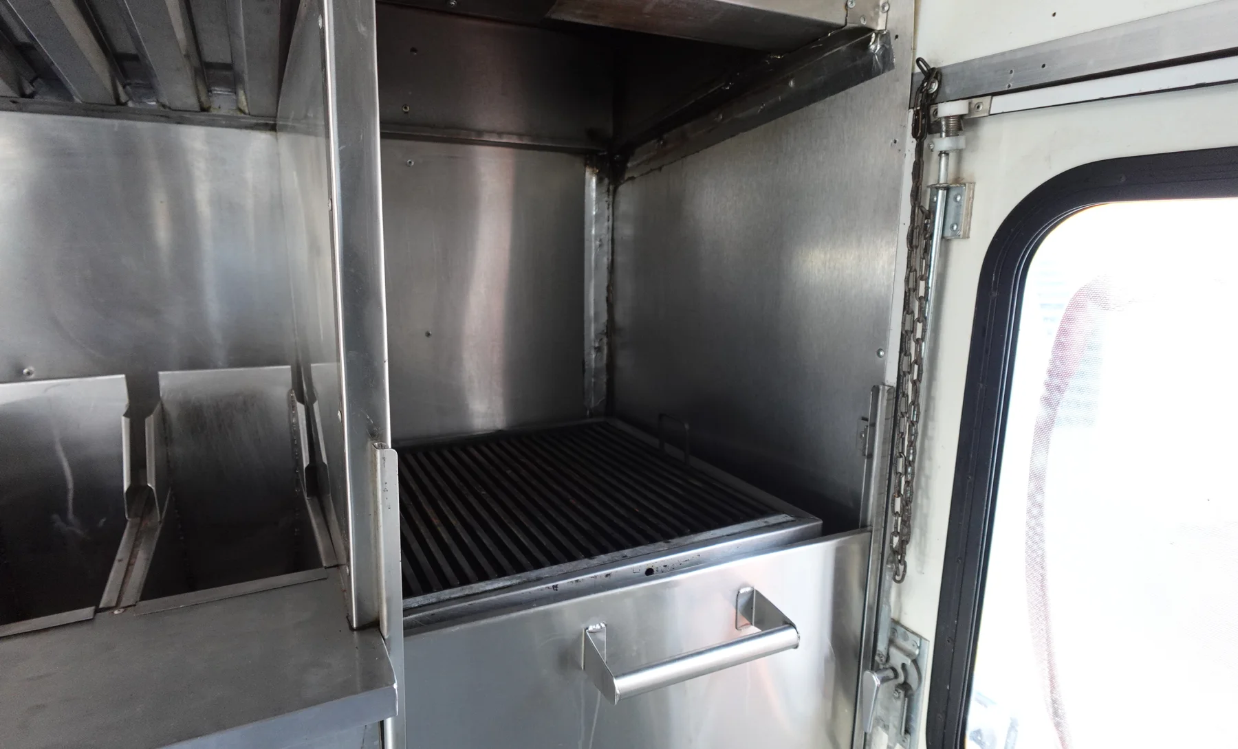 Ford E-350 Super Duty Base 2009 — interior 6 de 10