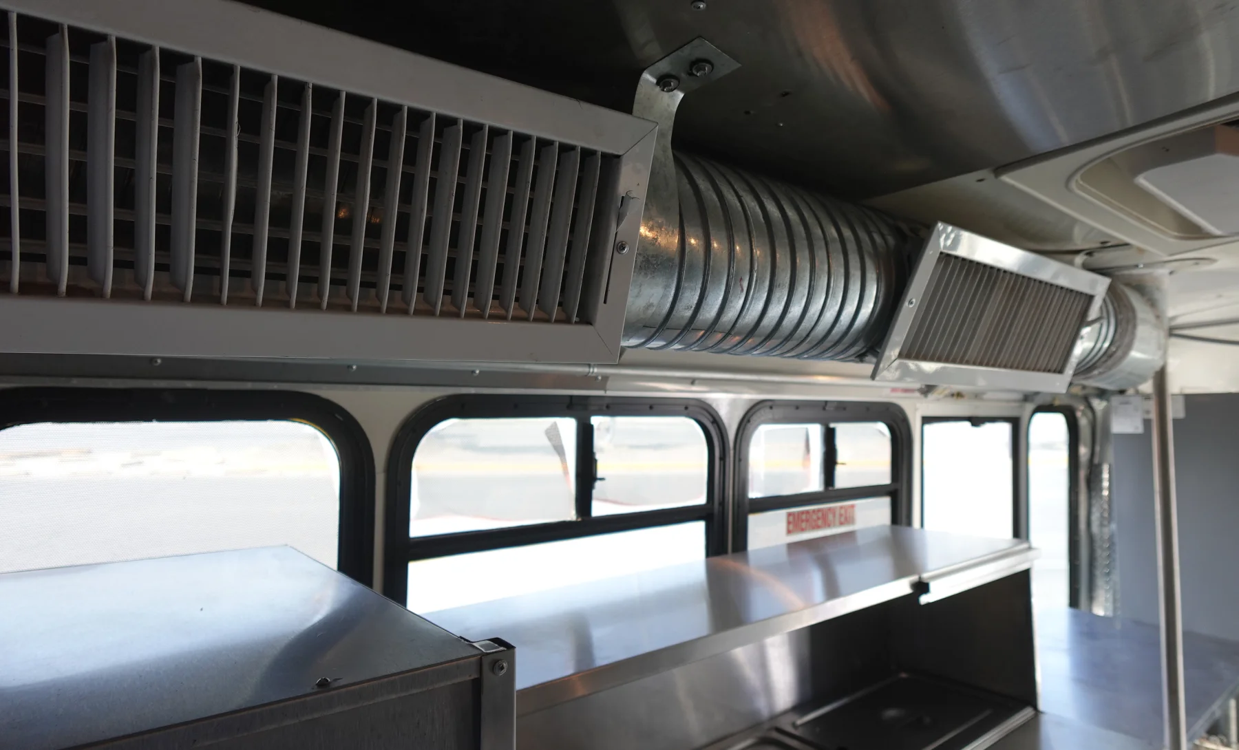Ford E-350 Super Duty Base 2009 — interior 8 de 10