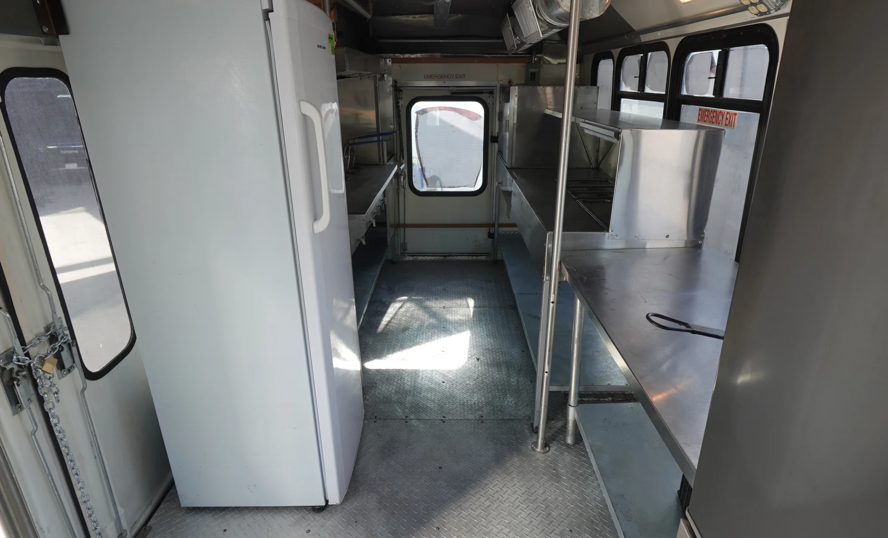 Ford E-350 Super Duty Base 2009 — interior 10 de 10