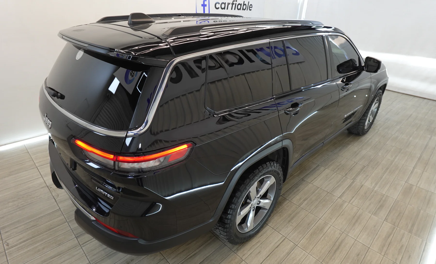 Jeep Grand Cherokee L Limited 2021 — exterior 8 de 10
