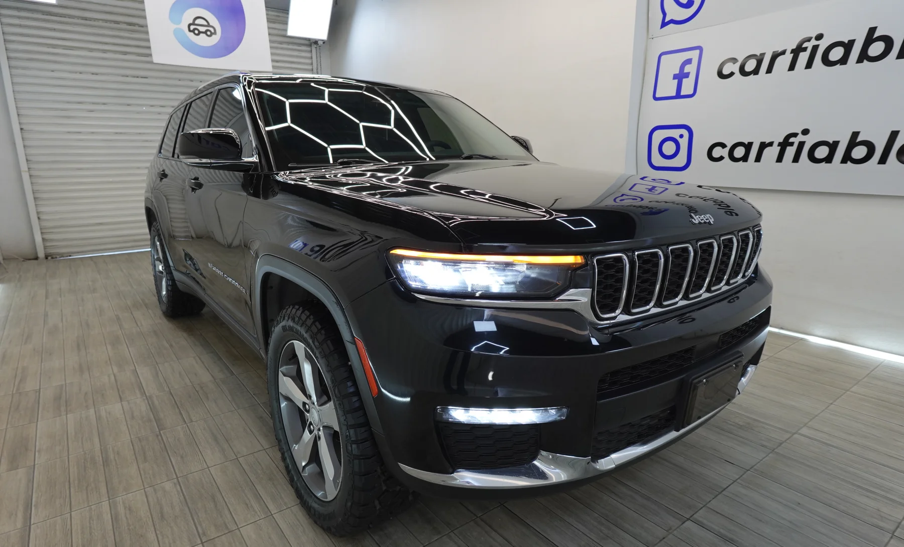 Jeep Grand Cherokee L Limited 2021 — exterior 9 de 10