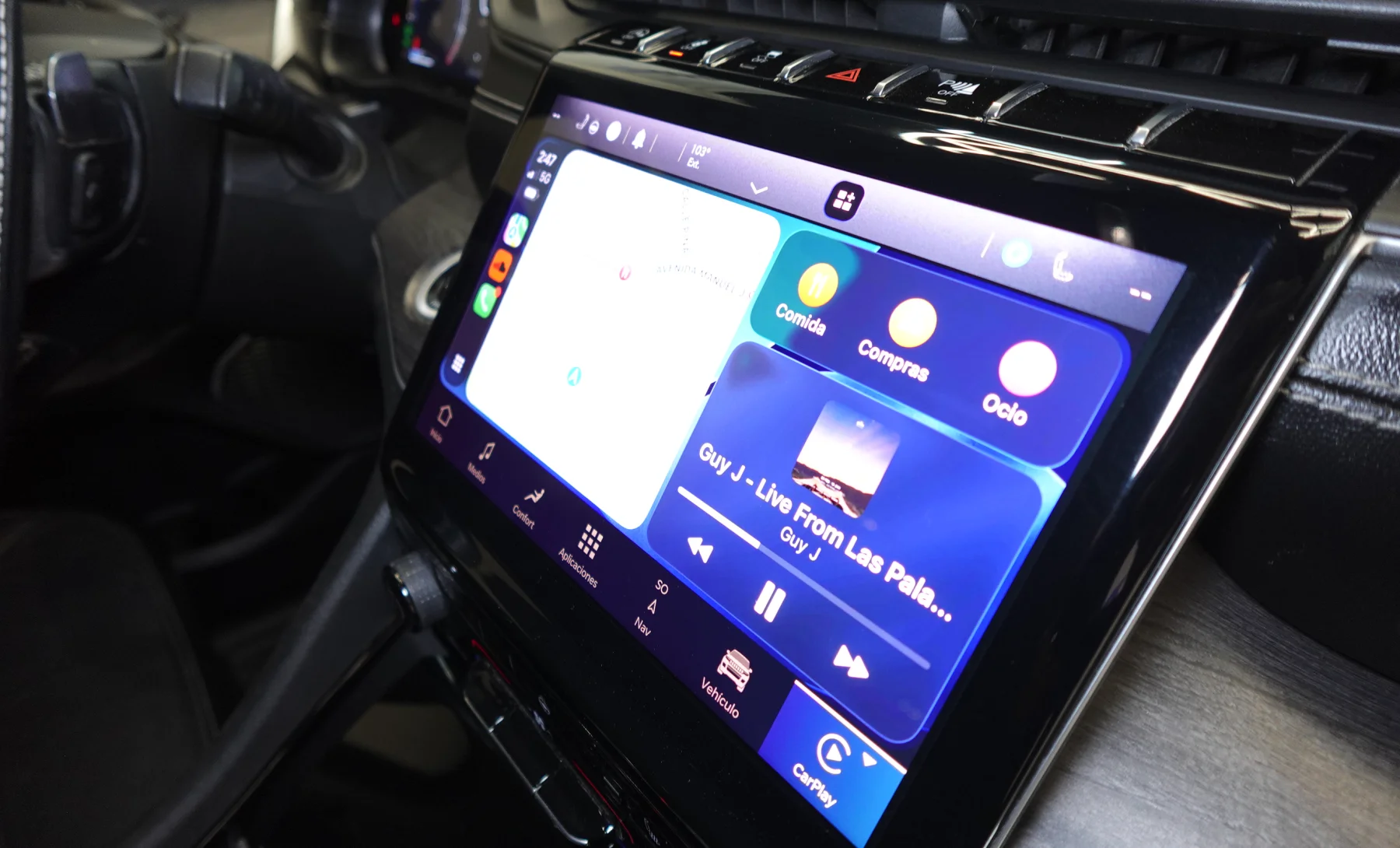 Jeep Grand Cherokee L Limited 2021 — interior 4 de 10