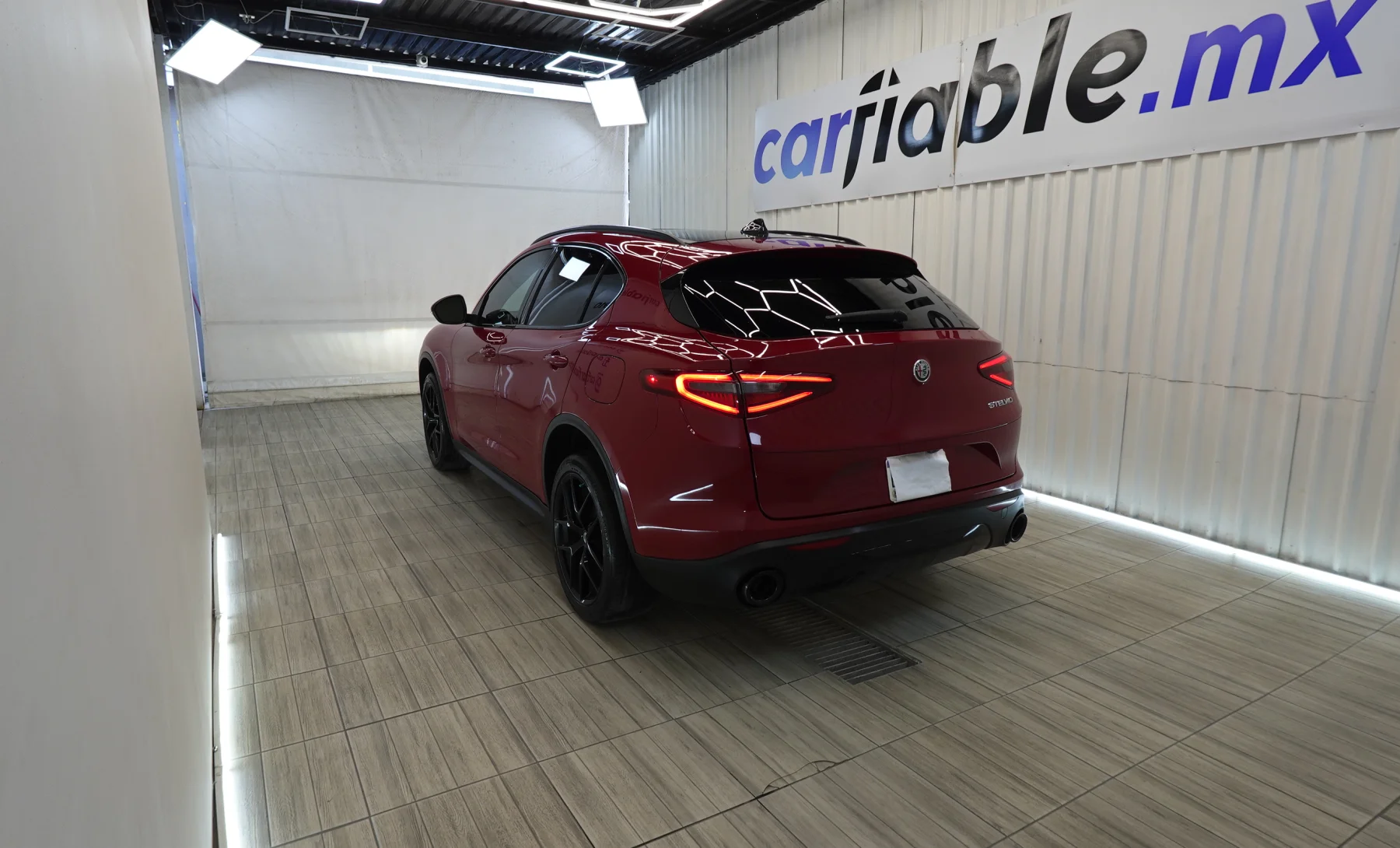 Alfa Romeo Stelvio Base 2019 — exterior 4 de 10