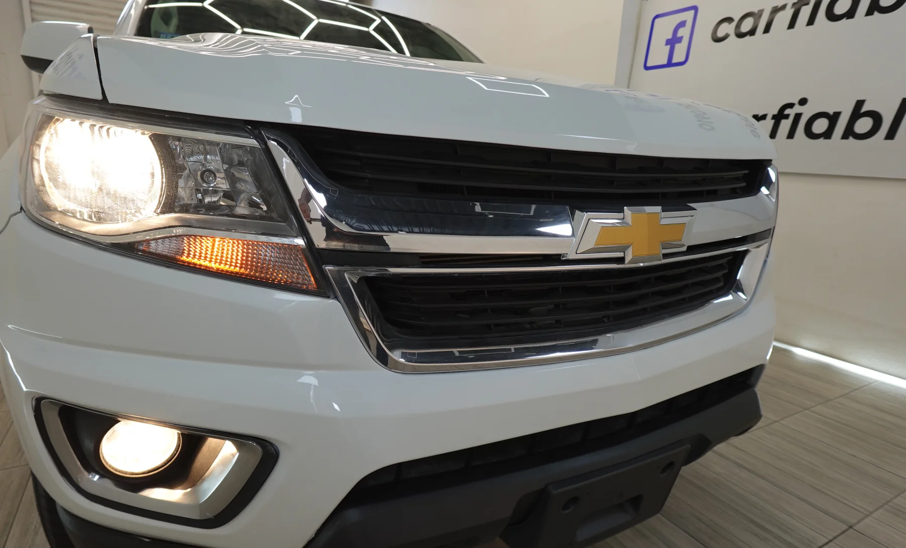 Chevrolet Colorado WT 2019 — exterior 9 de 10