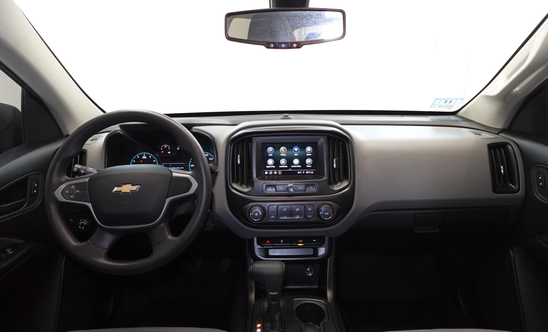 Chevrolet Colorado WT 2019 — interior 5 de 10