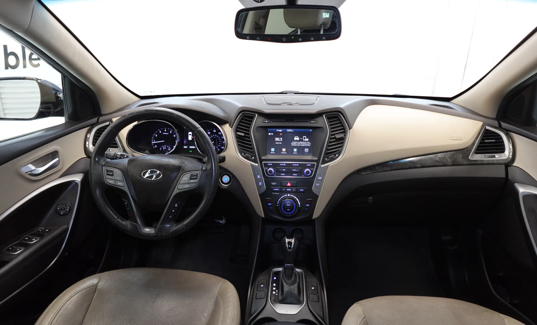 Hyundai Santa Fe Sport Base 2017 — interior 4 de 10